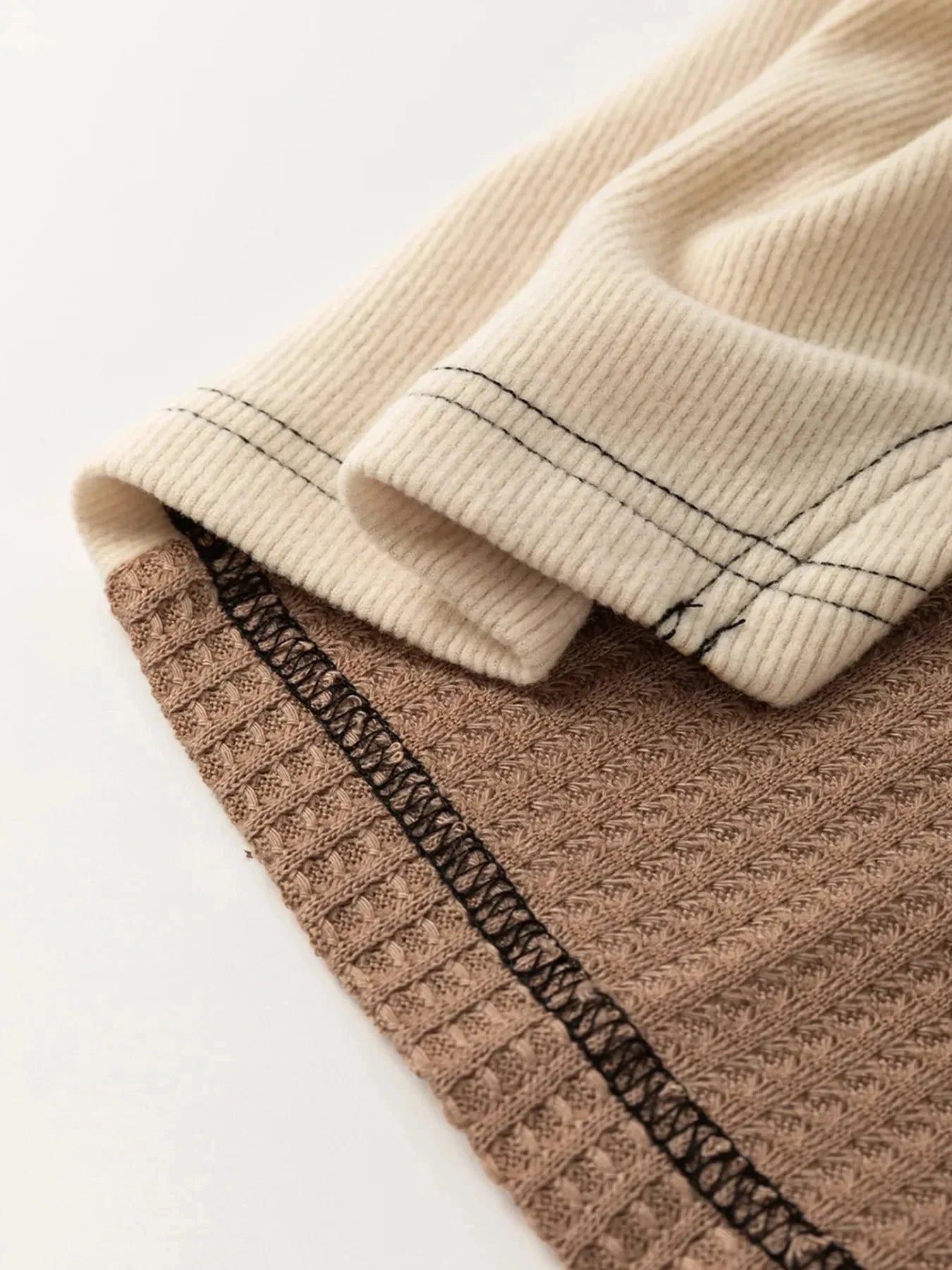 Color Block Waffle Knit Stitch Detail Long Sleeve Top - VILLA FASHION