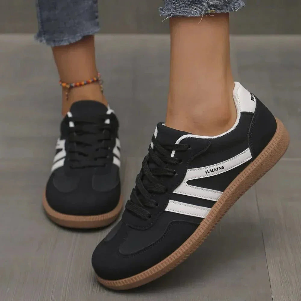 Contrast Lace Up Round Toe Sneakers - VILLA FASHION