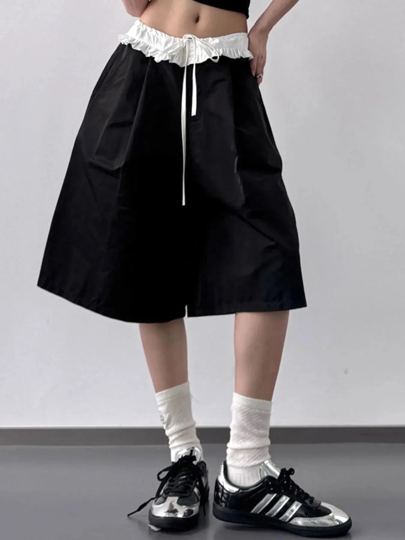 Contrast Waistband Wide - Leg Shorts - VILLA FASHION