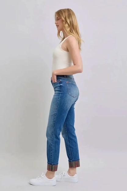 7821d750-41f8-4944-8031-7b801ec5919c-Max