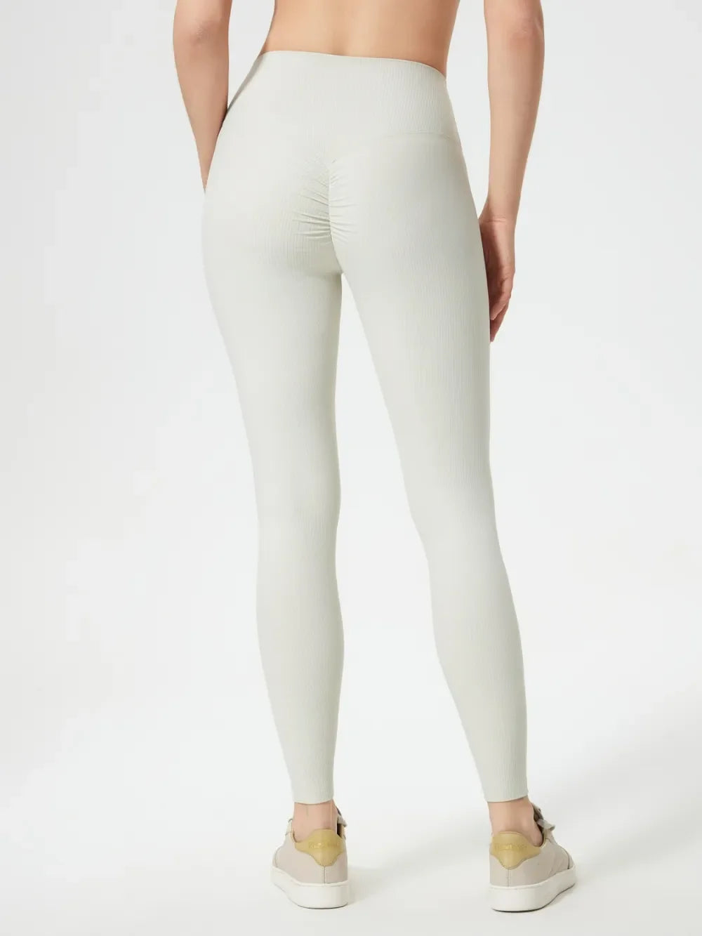 94b4d1c0-d0a2-4c74-9bc3-be6bab4e158b-Max