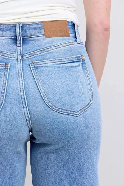 9b51e010-01cb-4f72-ba1d-d58f77338ec2-Max