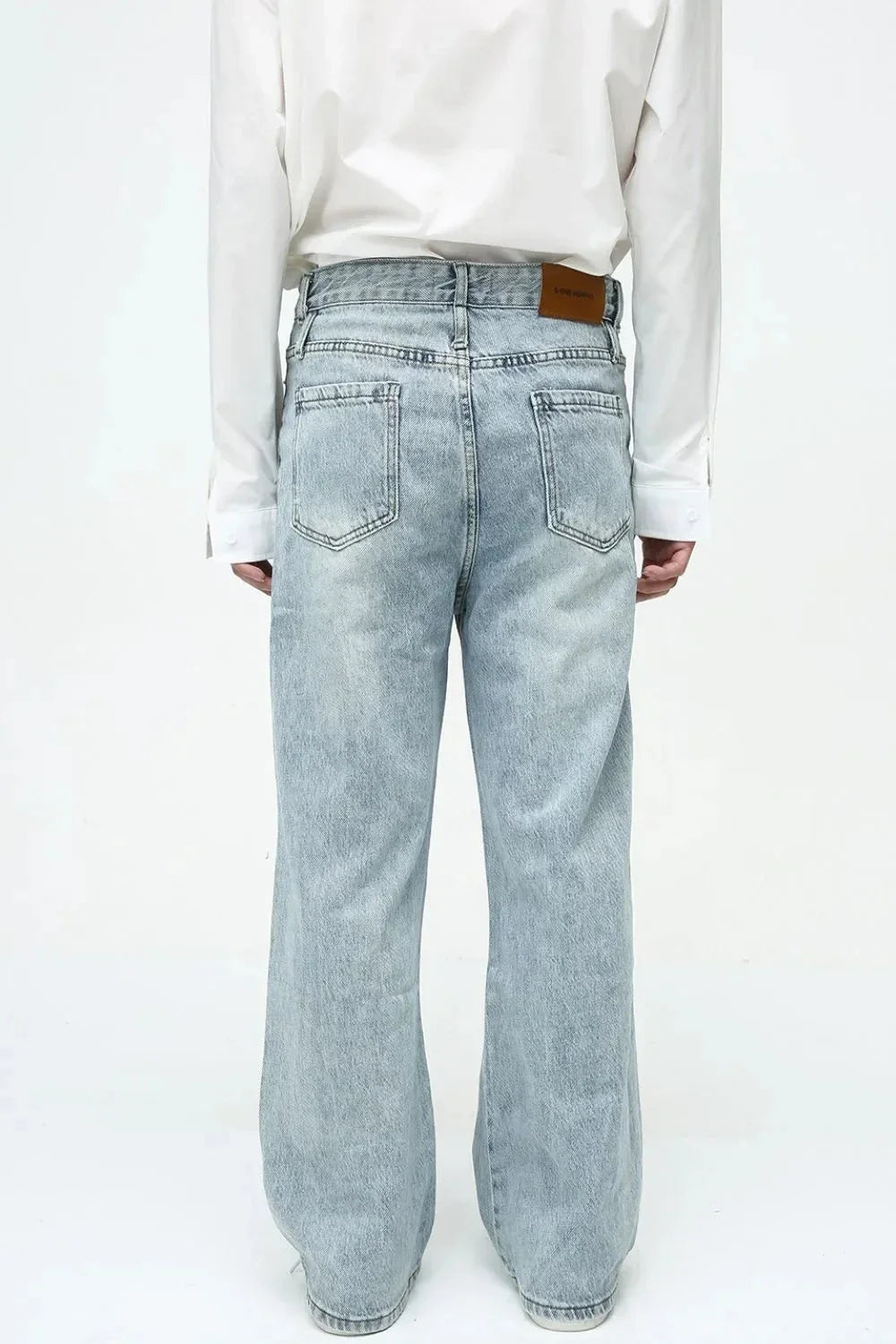 b9b835e1-752c-4e2b-965d-61b1fa66da5b-Max