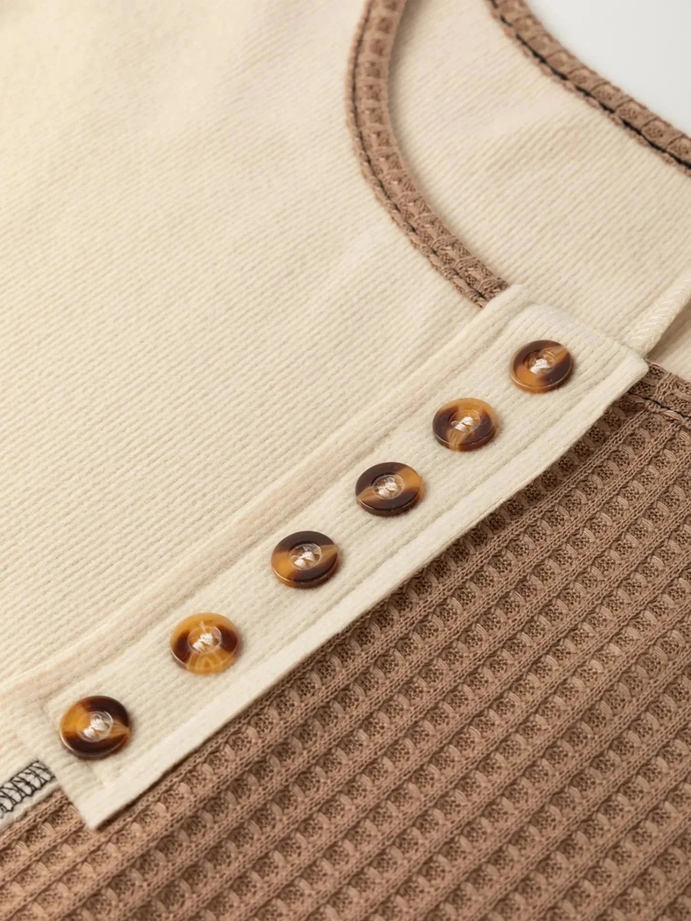 Color Block Waffle Knit Stitch Detail Long Sleeve Top - VILLA FASHION