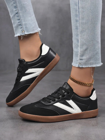 Contrast Round Toe Sneakers - VILLA FASHION