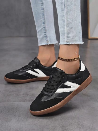 Contrast Round Toe Sneakers - VILLA FASHION
