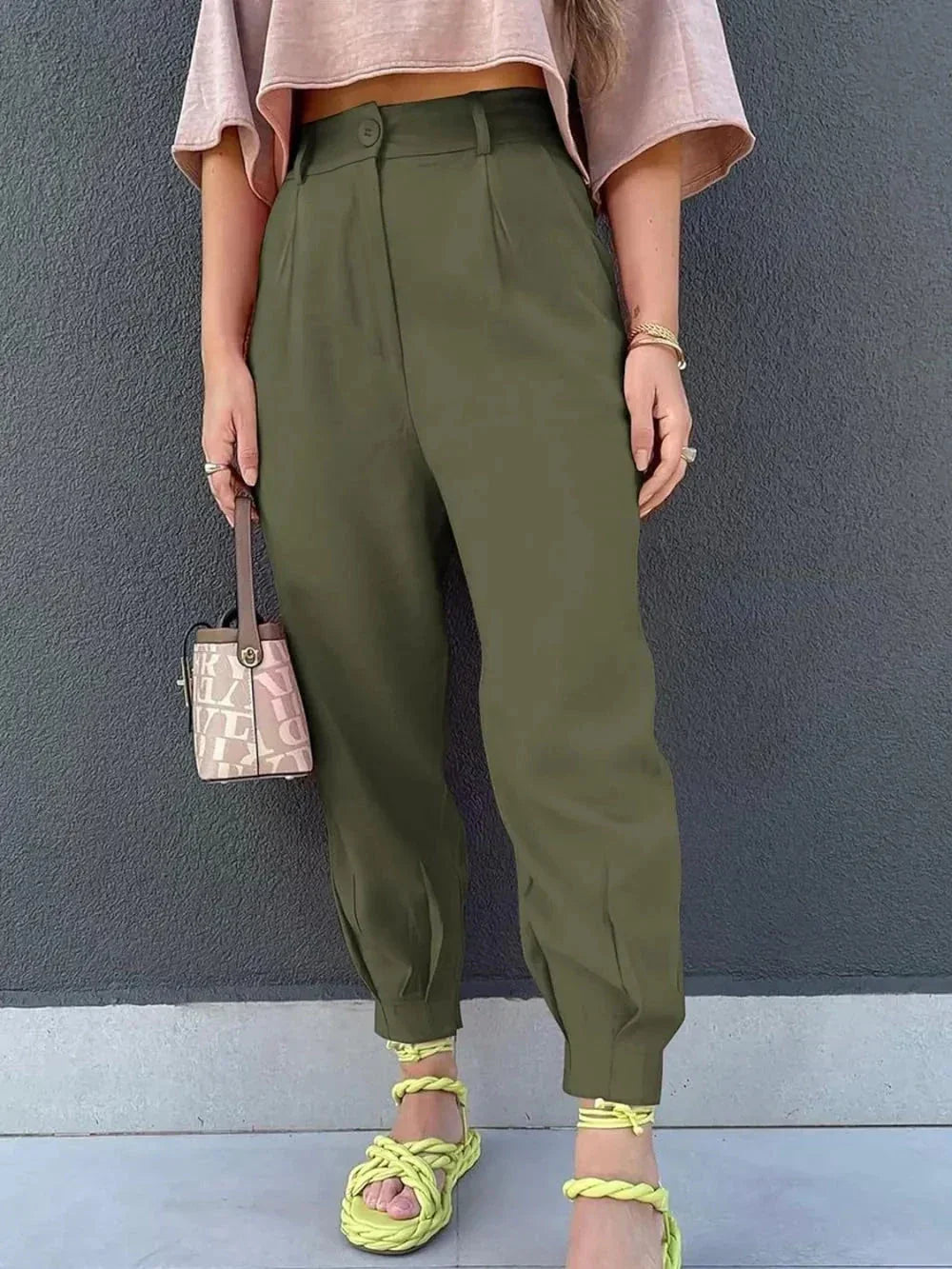 d2718048-a064-4f1c-a77b-49c38c1dfa6a-Max