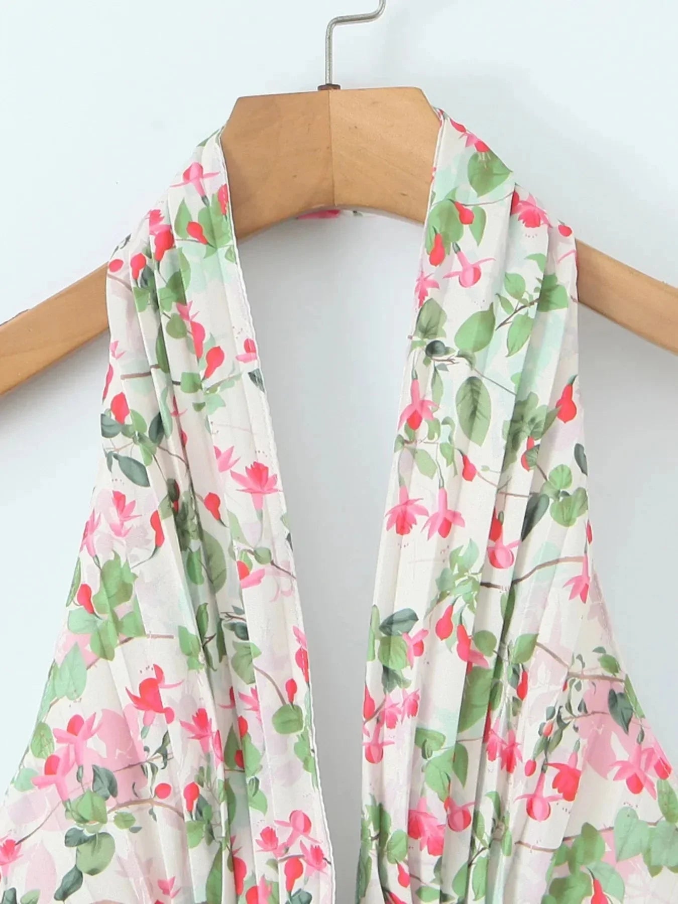 Floral Halter Neck Mini Dress - VILLA FASHION