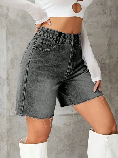 Frayed Hem Denim Shorts - VILLA FASHION