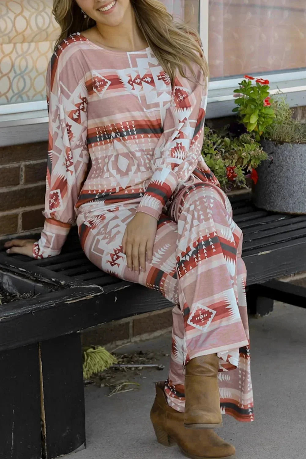 Geometric Top and Drawstring Pants Lounge Set - VILLA FASHION