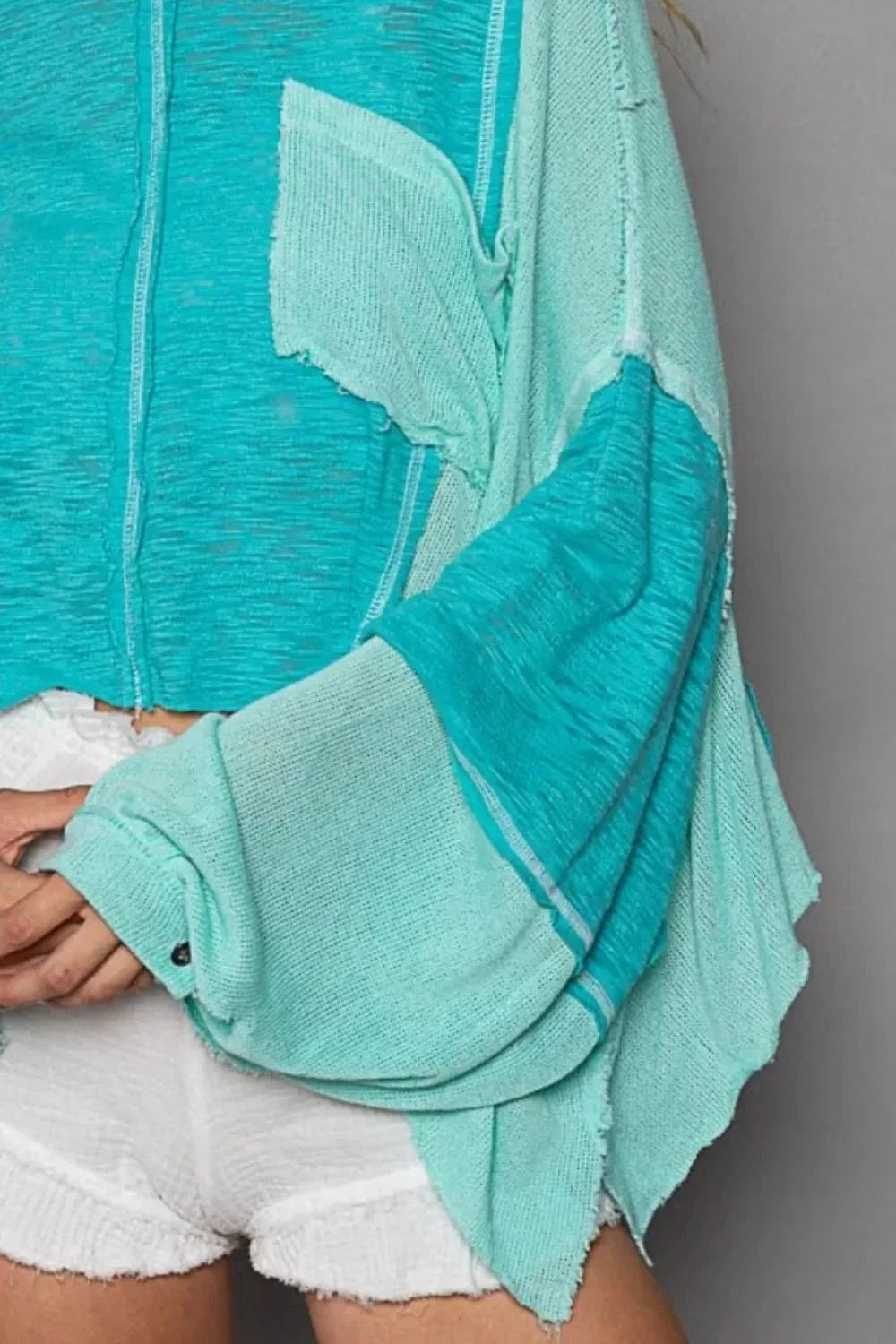 POL Round Neck Contrast High - Low Top - VILLA FASHION