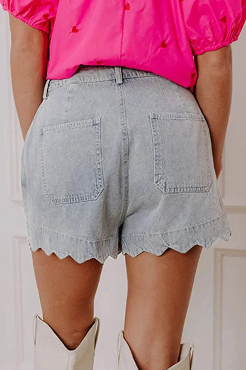 Scalloped Hem Denim Shorts - VILLA FASHION
