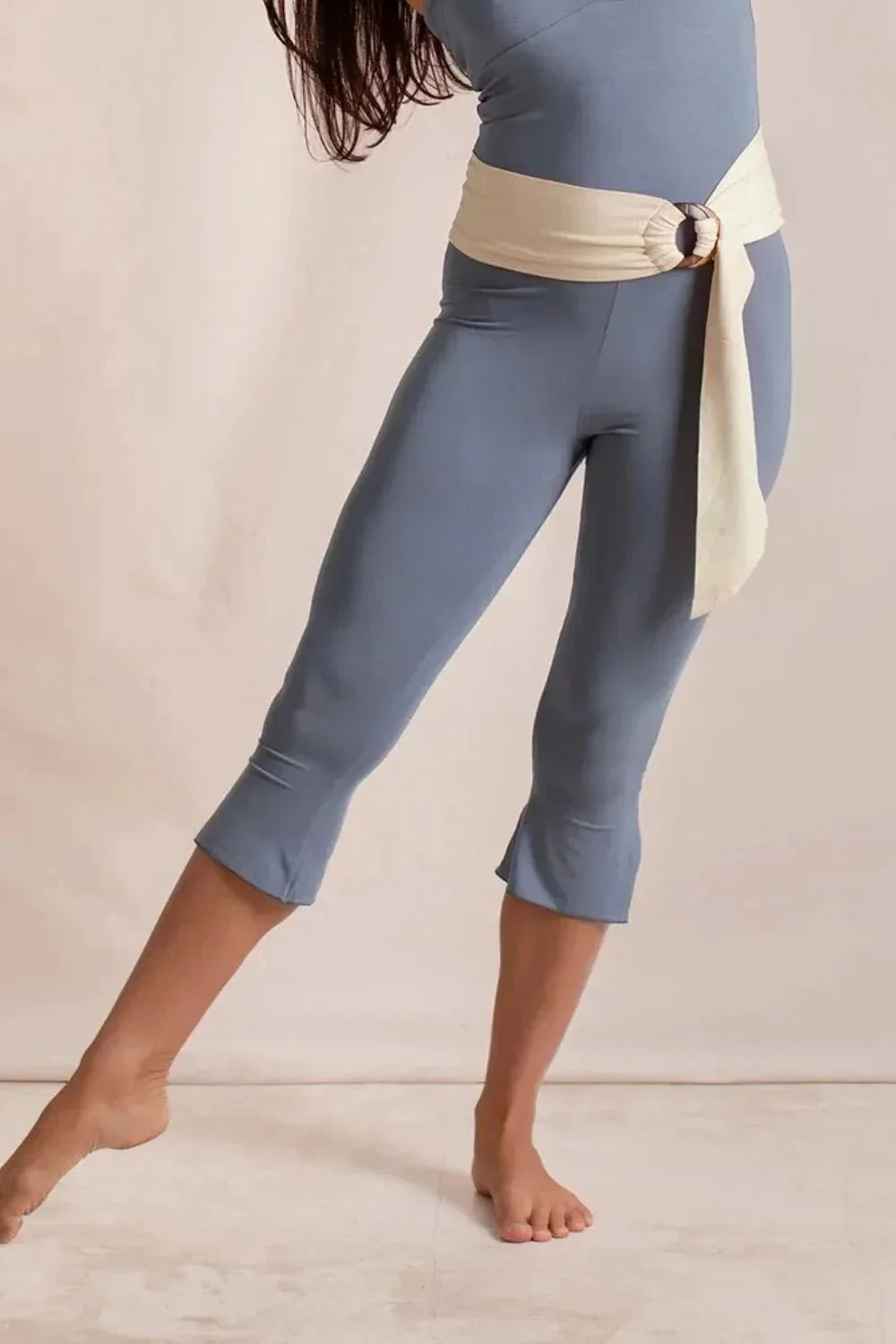 Side Slit Capris Leggings - VILLA FASHION