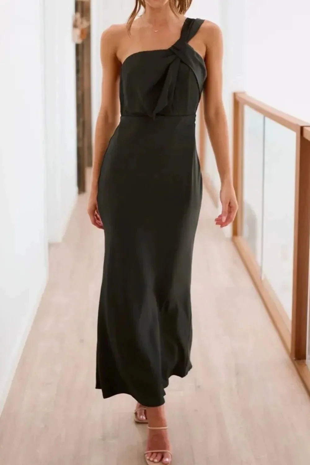 Single Shoulder Sleeveless Maxi Dress - VILLA FASHION