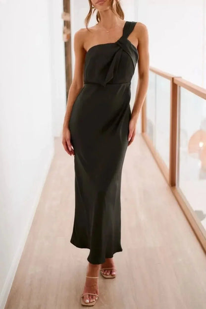 Single Shoulder Sleeveless Maxi Dress - VILLA FASHION