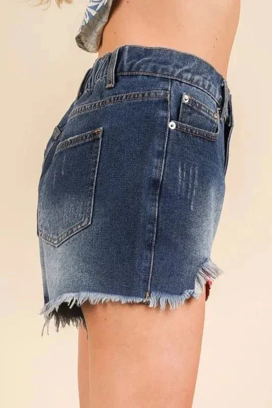 VERY J Raw Hem Pocketed Contrast Washed Denim Shorts - VILLA FASHION