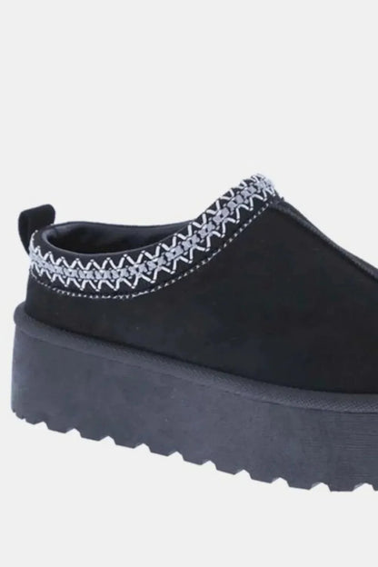 Weeboo Platform Embroidered Trim Slip - On Boots - VILLA FASHION